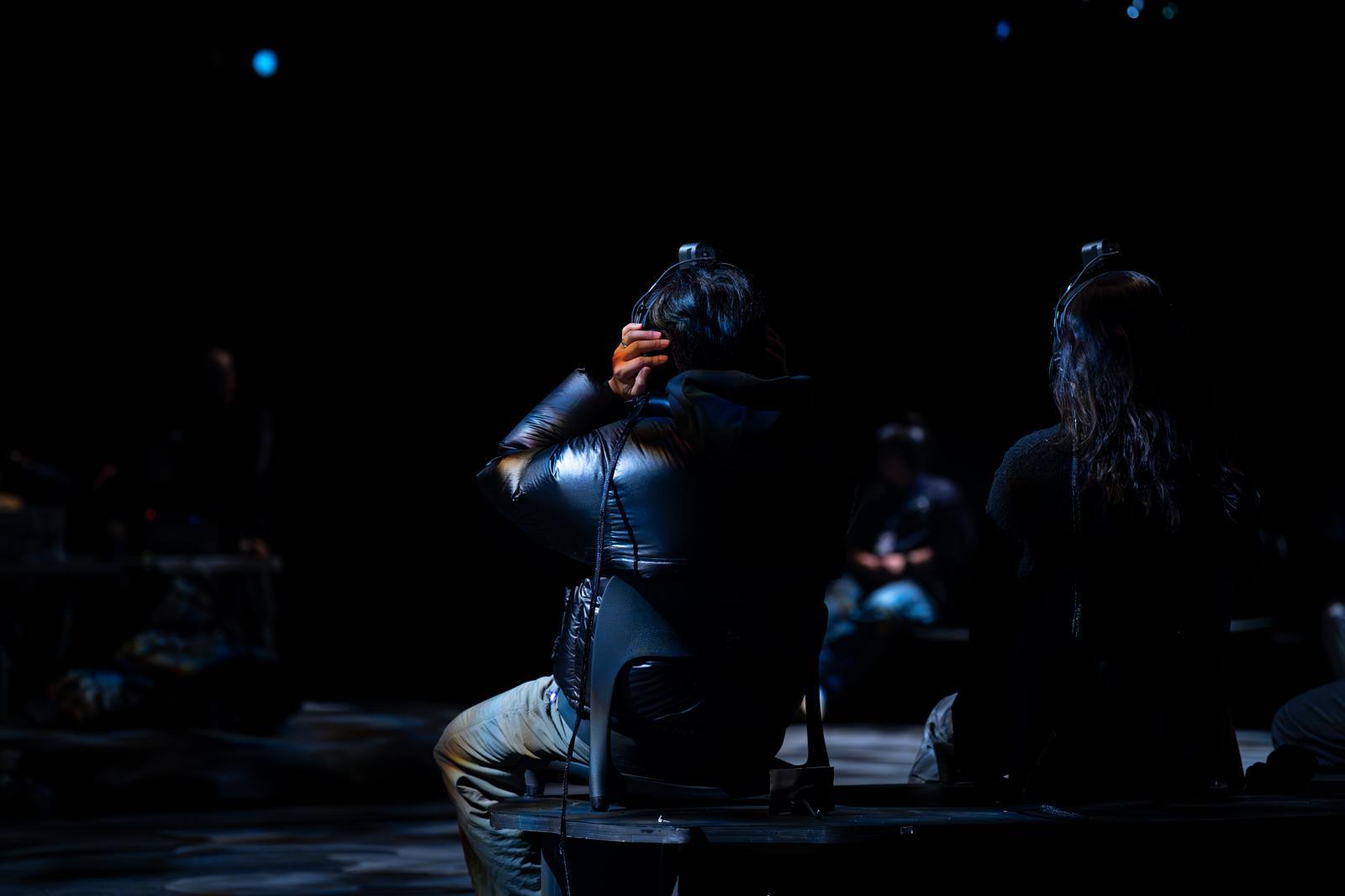 연극 ‘땅 밑에’의 공연 장면. 대학로극장 쿼드 제공