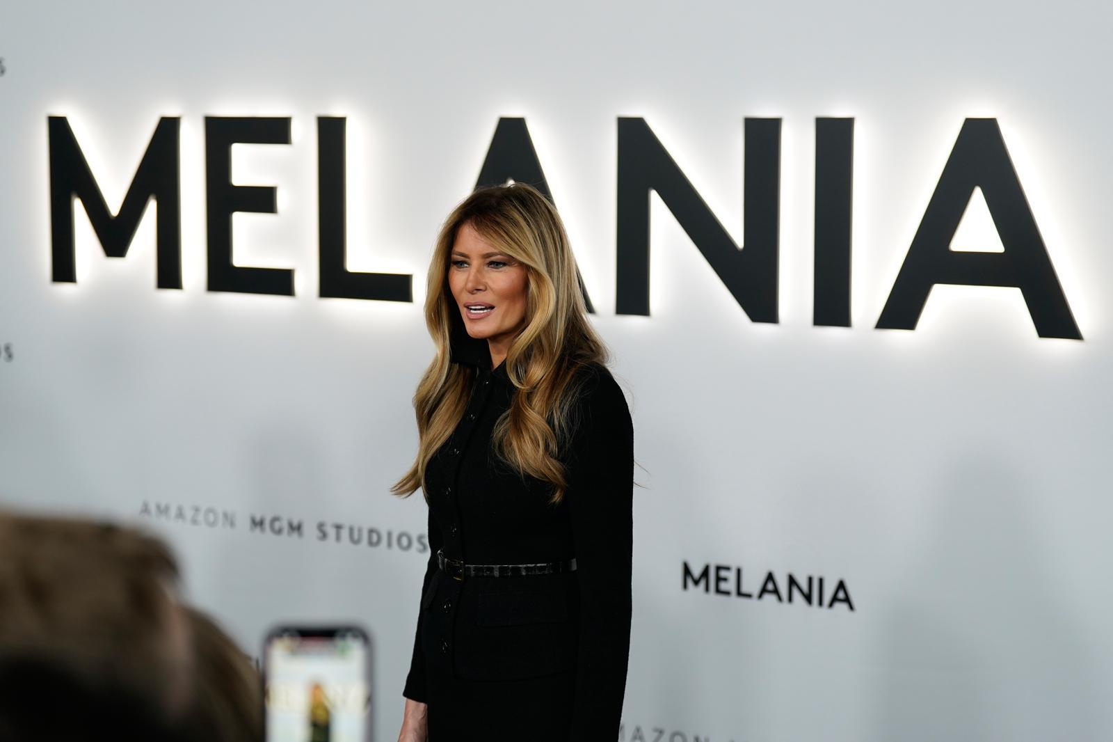 다큐 ‘멜라니아’ 깜짝 흥행… 사흘간 100억원 벌어