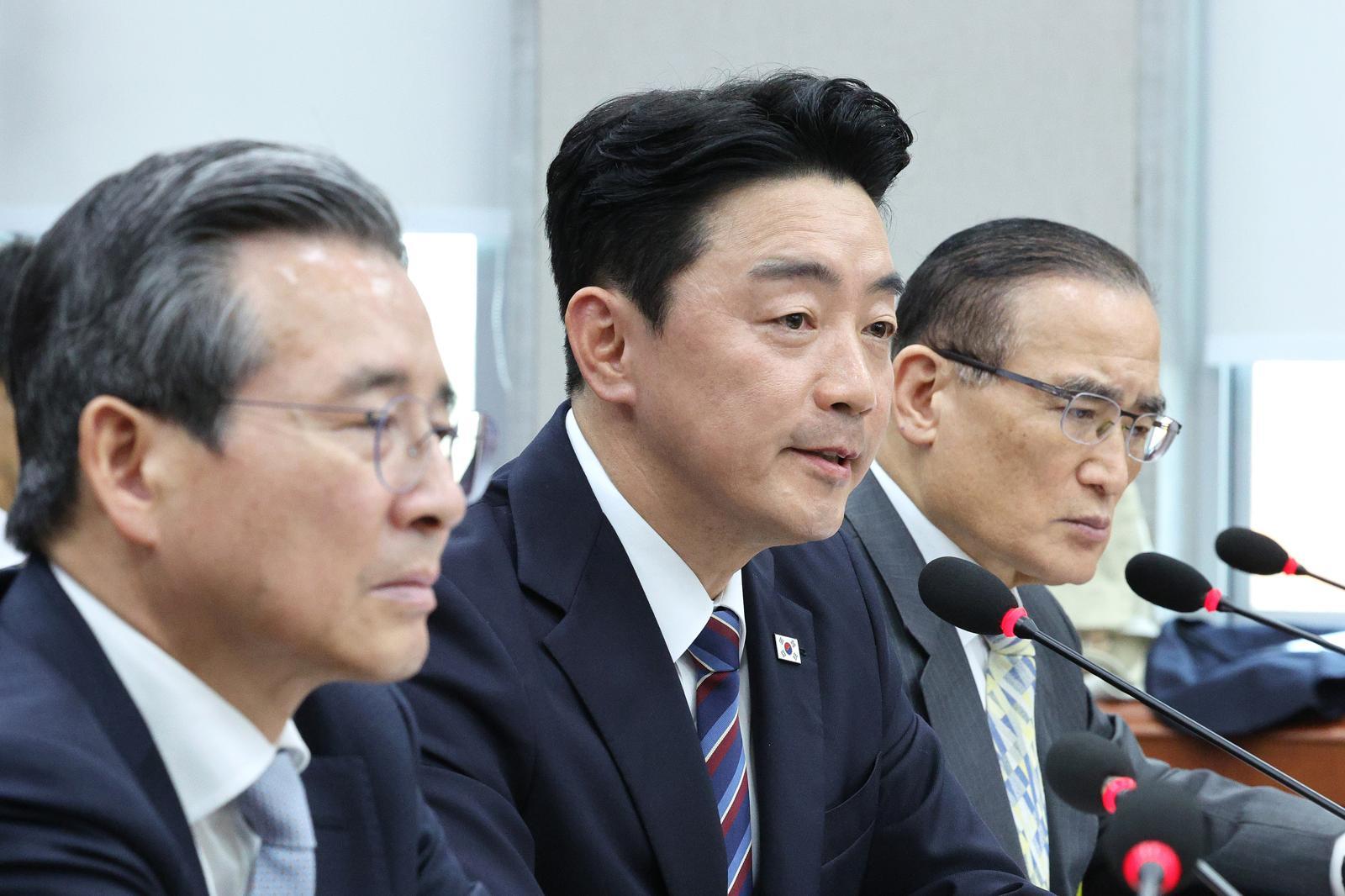 靑 “주가조작 내부고발 포상금 30억, 대폭 늘려야”