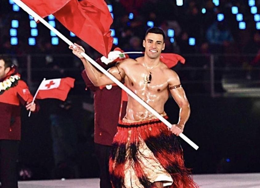 2018 평창 겨울올림픽 개회식 때 통가 기수를 맡았던 ‘통가 근육맨’ 피타 타우파토푸아. 당시 체감온도는 영하 10도에 달했다. 사진 출처 피타 타우파토푸아 인스타그램