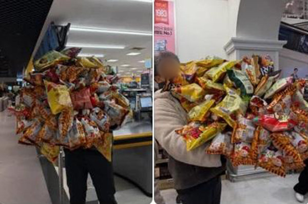 “2만5000원에 130봉 성공”…‘과자 담기 챌린지’ 뭐길래 [요즘소비]