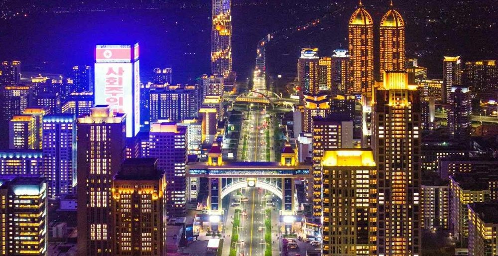 북한 평양 거리 야경.(기사와 무관) [국내에서만 사용가능. 재배포 금지. DB 금지. For Use Only in the Republic of Korea. Redistribution Prohibited] (평양 노동신문=뉴스1)