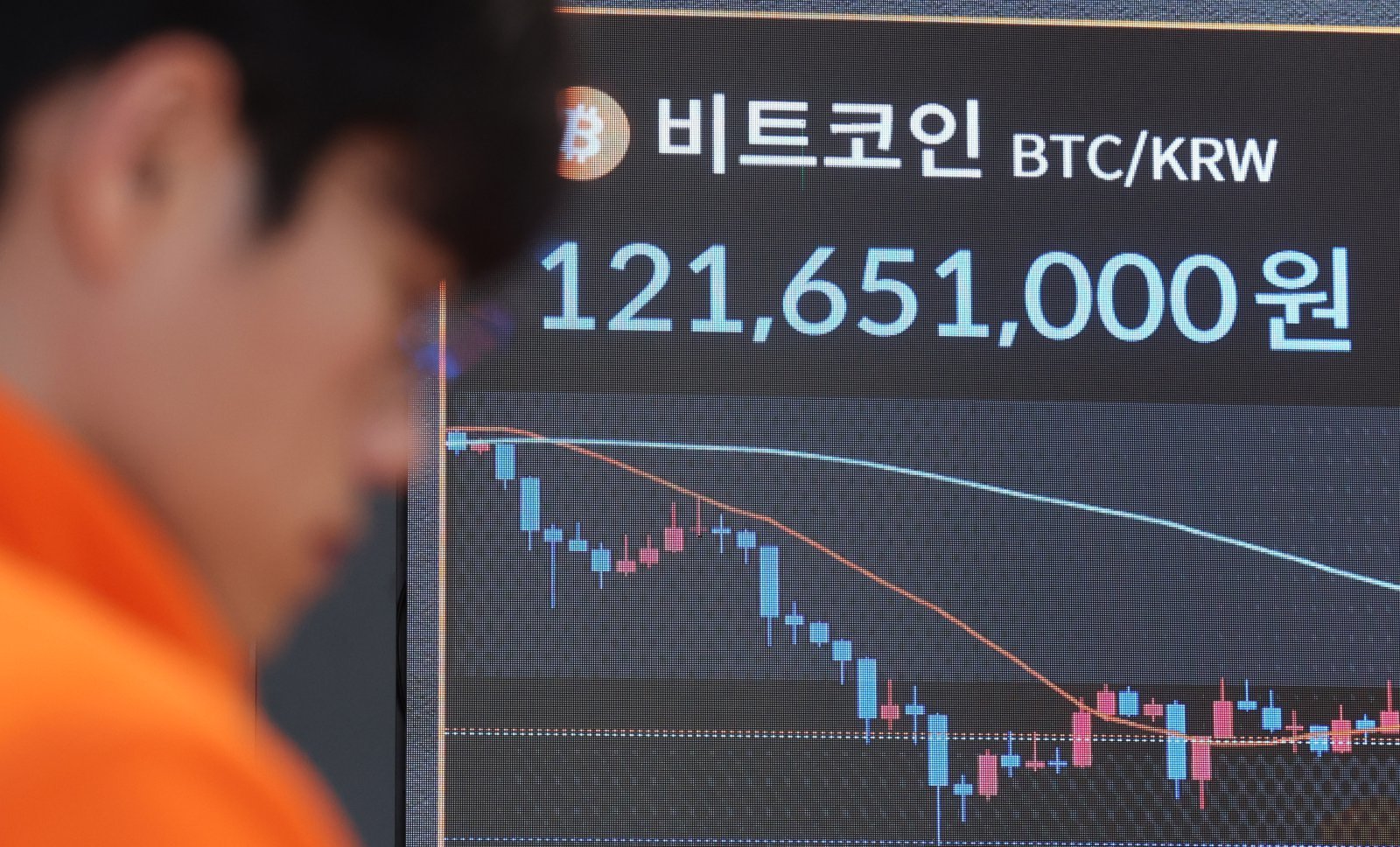 위험 자산 회피 현상이 나타나며 비트코인이 급락한 30일 서울 서초구 빗썸라운지 강남본점 현황판에 비트코인 등 가상화폐 거래 가격이 표시되고 있다. 2026.1.30/뉴스1