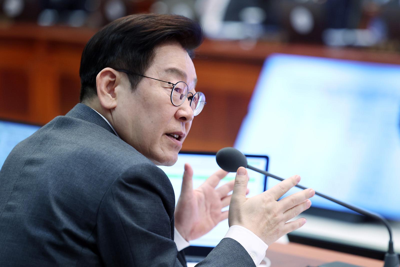 이재명 대통령이 3일 청와대에서 열린 국무회의에서 발언하고 있다. 2026.02.03. 뉴시스