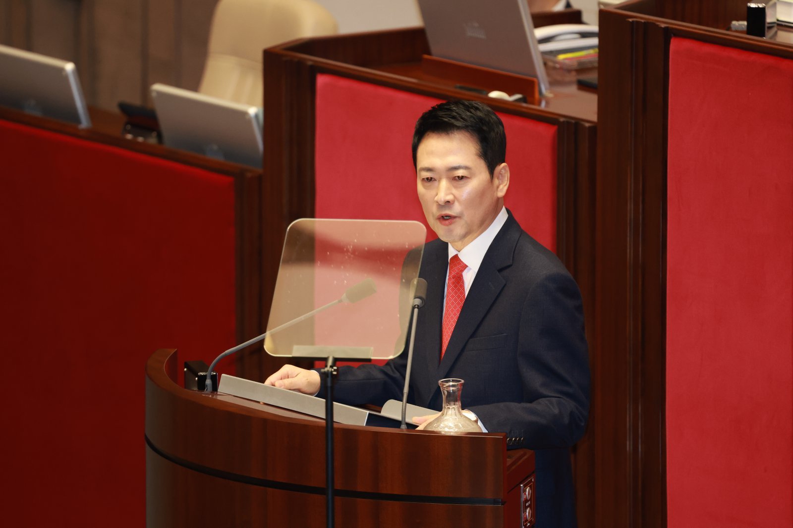 장동혁 국민의힘 대표가 4일 서울 여의도 국회에서 열린 본회의에서 교섭단체 대표연설을 하고 있다. 2026.02.04. 서울=뉴시스