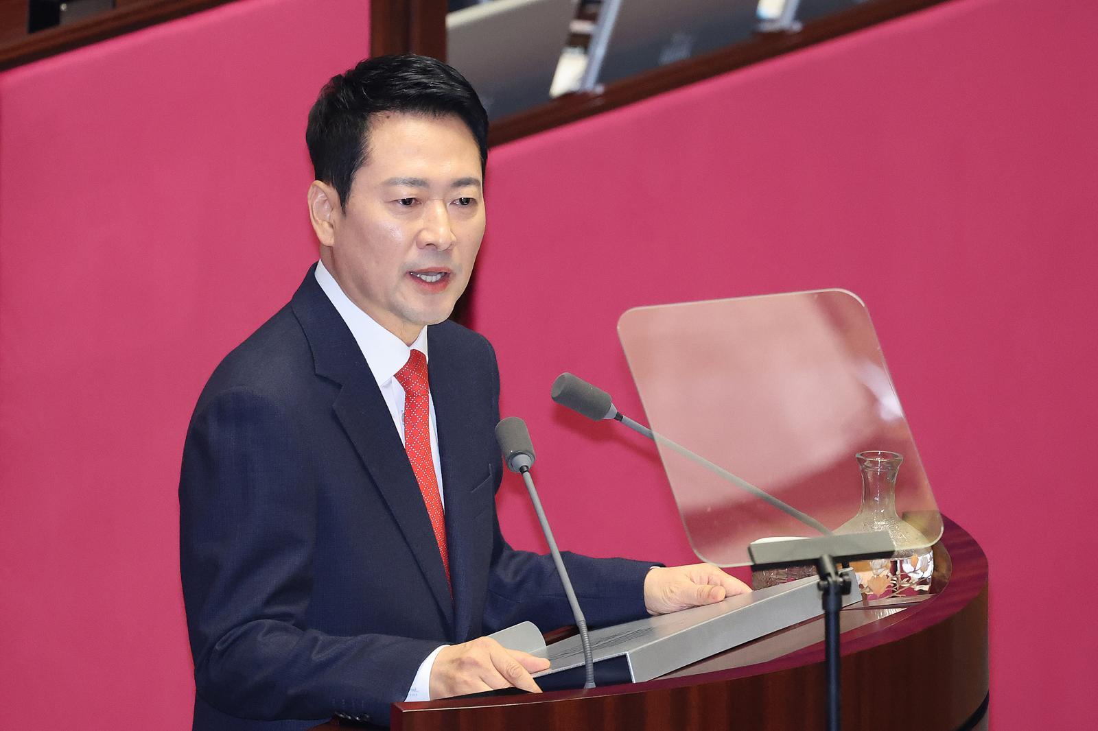 장동혁 국민의힘 대표가 4일 서울 여의도 국회에서 열린 제432회국회(임시회) 제3차 본회의에서 국정에 관한 교섭단체 대표연설을 하고 있다. 2026.2.4. 뉴스1