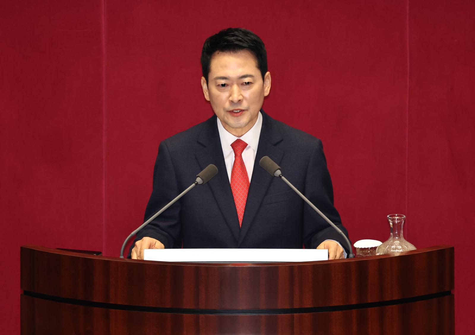 장동혁 국민의힘 대표가 4일 오전 서울 여의도 국회에서 열린 제432회국회(임시회) 제3차 본회의에서 국정에 관한 교섭단체 대표연설을 하고 있다. 뉴시스