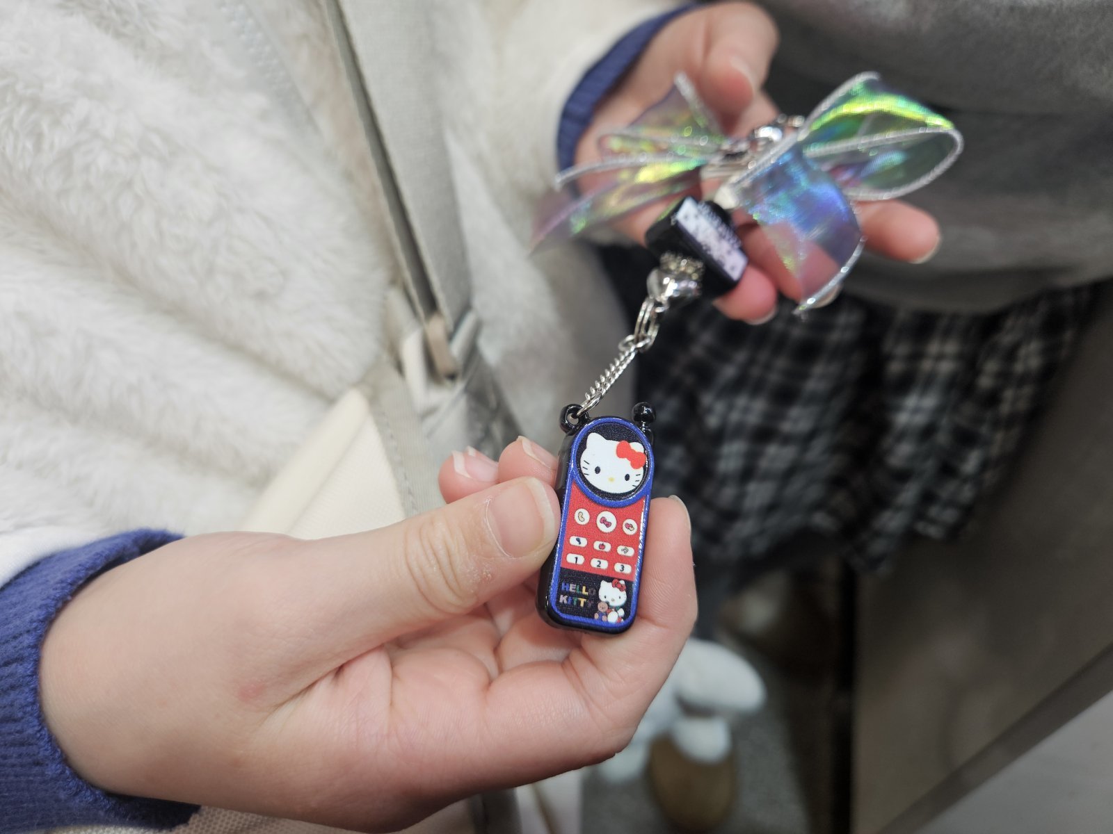 강태린(11·여) 양이 직접 고른 부자재를 들어보이고 있다. 2026.2.4 뉴스1