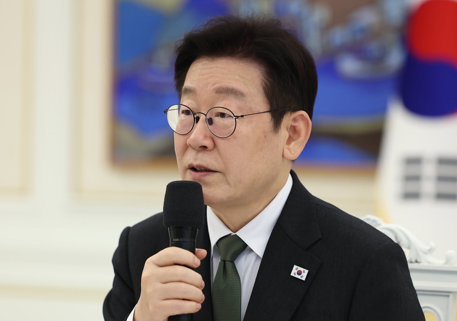 이재명 대통령이 4일 청와대에서 열린 청년일자리와 지방투자 확대를 위한 기업간담회에서 발언을 하고 있다. 2026.2.4/뉴스1