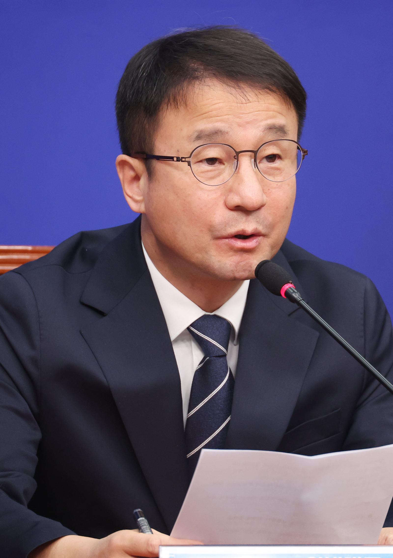 한병도 더불어민주당 원내대표가 2일 오전 서울 여의도 국회에서 열린 최고위원회의에서 발언을 하고 있다. 2026.02.02.서울=뉴시스