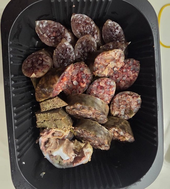 순대번지 1만6000원 모듬순대. 출처=보배드림