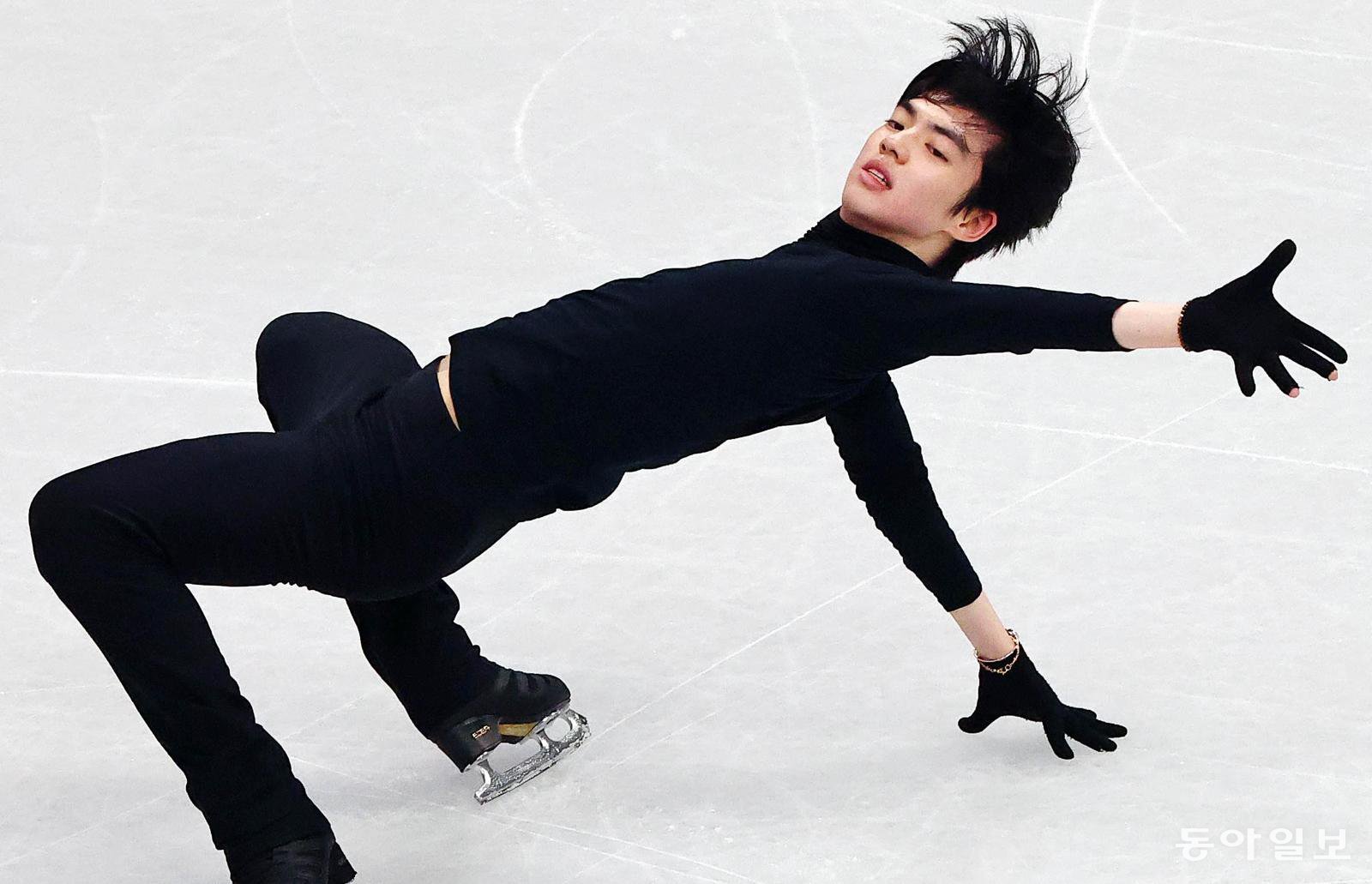 ‘피겨 프린스’ 차준환이 5일(한국 시간) 이탈리아 밀라노 아이스스케이팅 아레나에서 훈련을 하고 있다. 밀라노=전영한 기자 scoopjyh@donga.com