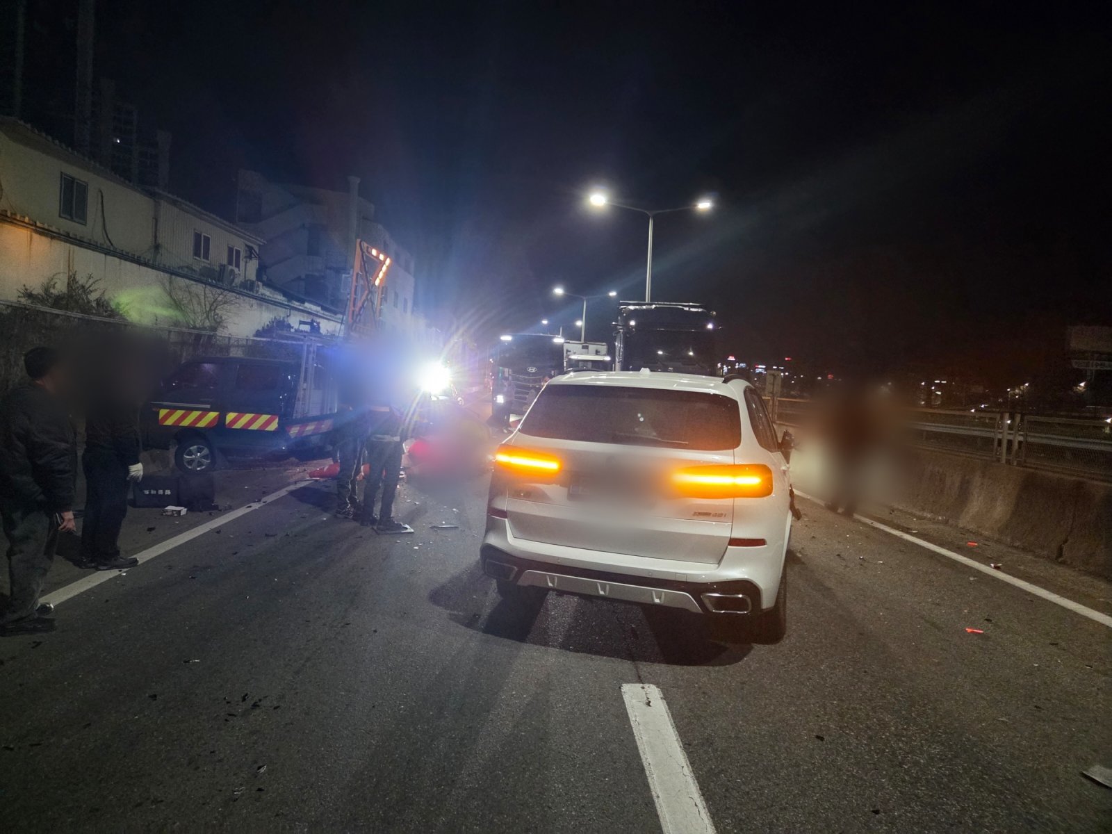 6일 오전 부산 번영로 교통사고 현장. 부산경찰청 제공