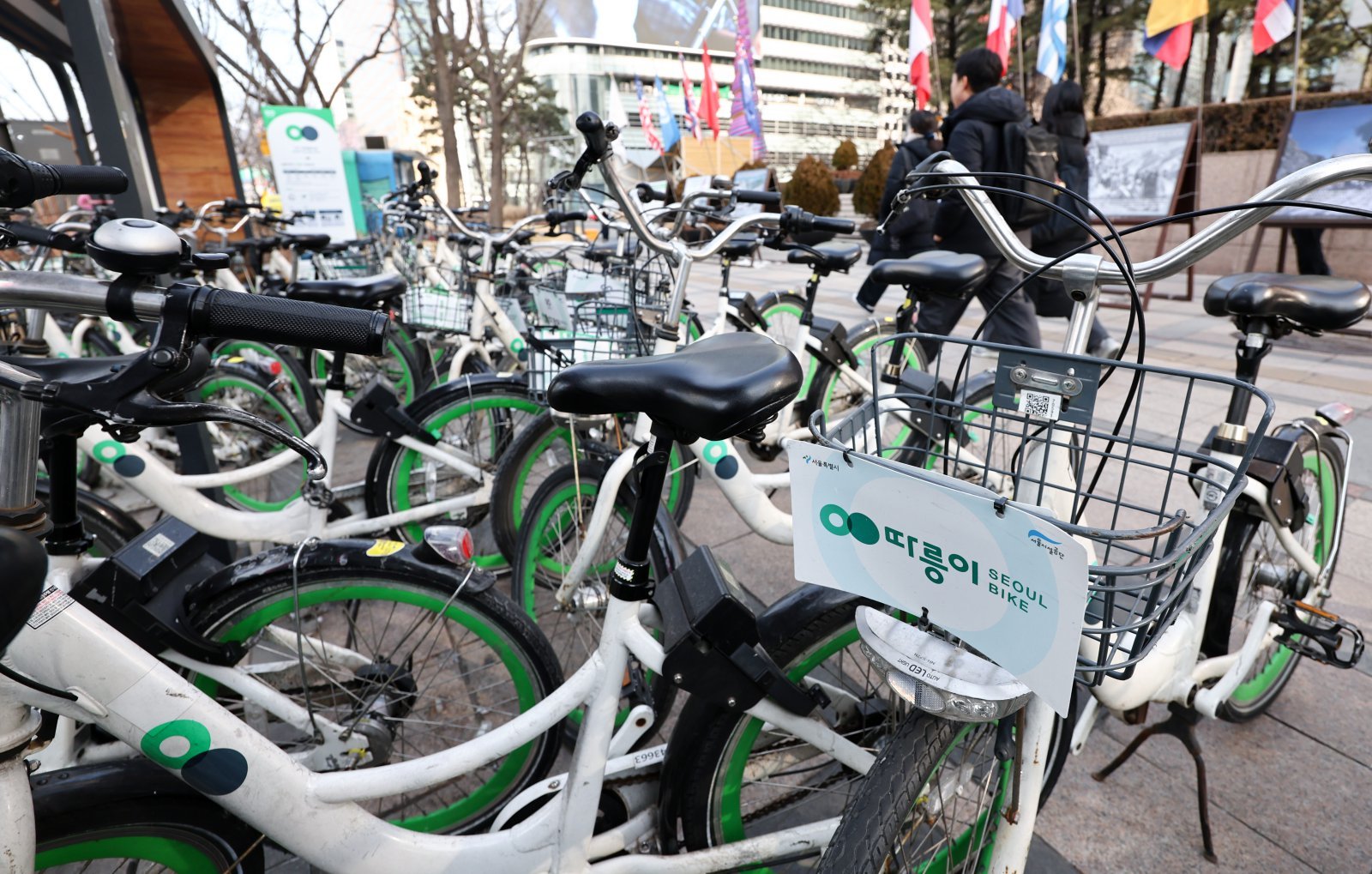 30일 오후 서울 시내의 한 따릉이 대여소에 따릉이가 세워져 있다. 서울시는 30일 경찰로부터 따릉이 회원정보 유출이 의심된다는 정황이 서울시설공단에 전달됐다고 밝혔다. 2026.1.30. 뉴스1