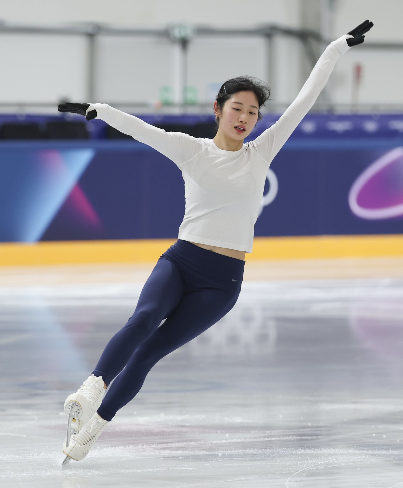 피겨스케이팅 이해인이 5일(현지 시간) 이탈리아 밀라노 아이스 피겨스케이팅 아레나 연습경기장에서 훈련을 하고 있다. 2026.02.05 밀라노=뉴시스