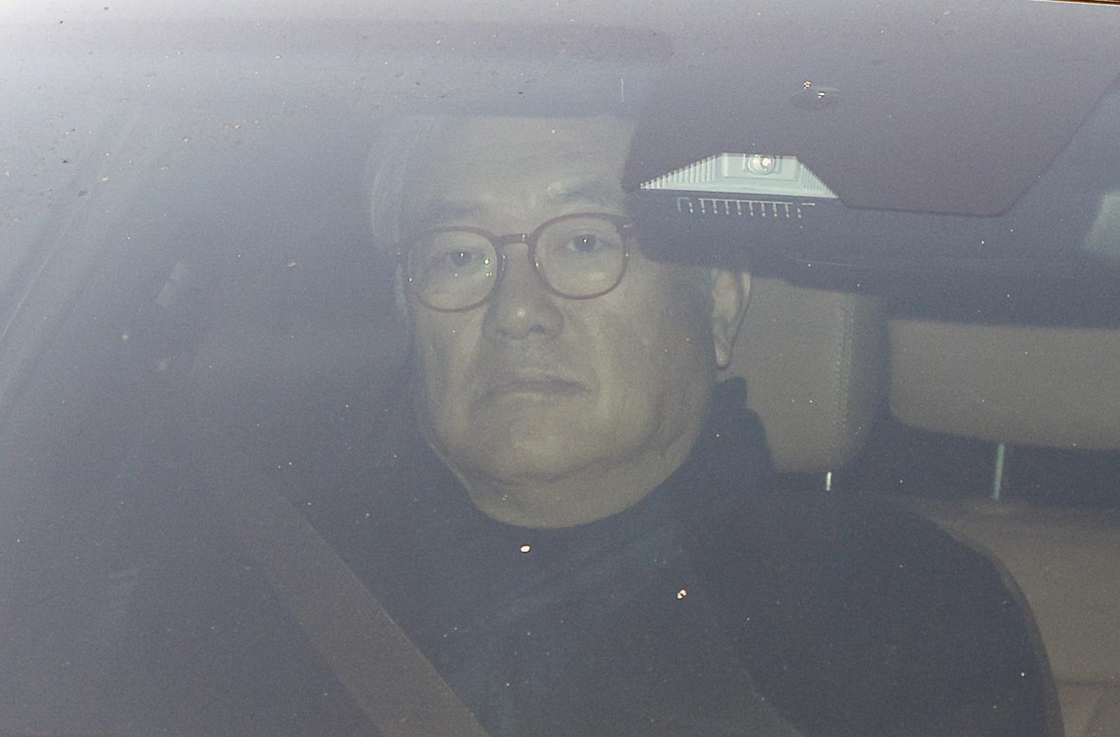 공용전자기록 손상 등의 혐의를 받는 정진석 전 대통령 비서실장이 8일 오전 서울 종로구 경찰청 3대 특검 특별수사본부에서 피의자 신분으로 조사를 받기 위해 출석하고 있다. (공동취재) 2026.2.8 ⓒ 뉴스1