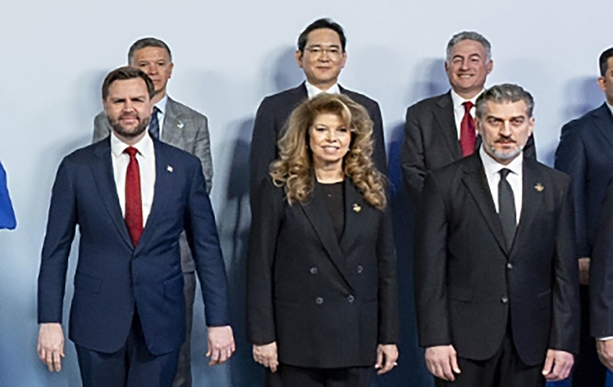 이재용 삼성전자 회장 (뒷 줄 가운데)