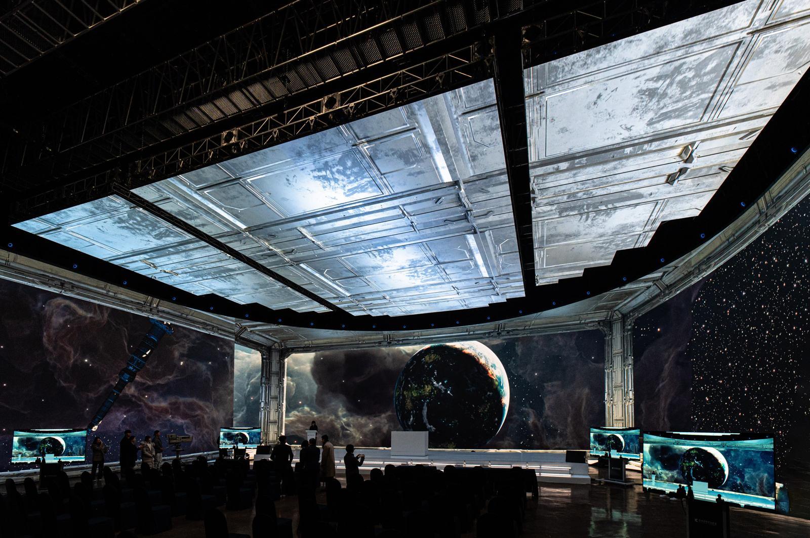 LG전자는 이번 ‘ISE 2026’에서 호텔, 관제실, 미팅룸, 드라이브스루 등 공간 특성에 맞춰 디스플레이 솔루션을 최적화해 제시했다. 안정적인 디스플레이 운영과 보안이 중요한 관제실에 적용된 LG전자의 통합 보안 시스템 ‘LG 쉴드’.