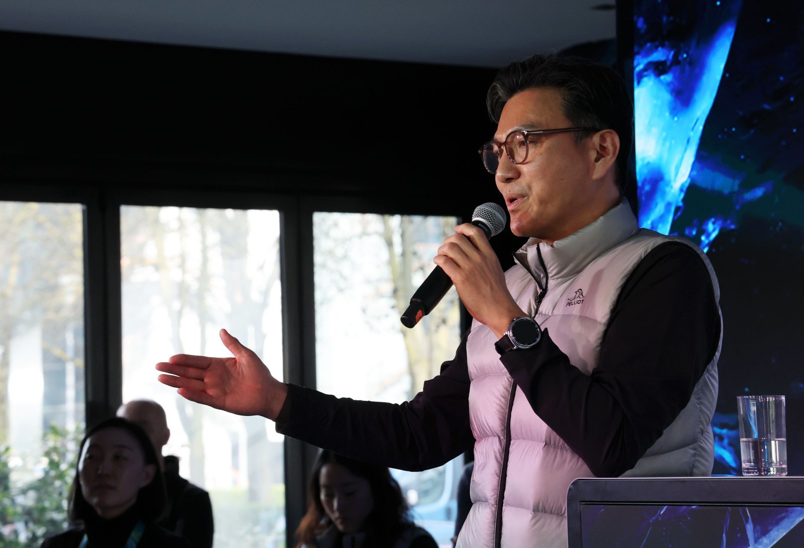 2026 밀라노·코르티나담페초 동계올림픽 개막 셋째날인 9일(현지 시간) 이탈리아 NH 밀라노 콩그레스 센터에서 김재열 ISU 회장(IOC 집행위원)이 간담회를 하고 있다. 2026.02.09. 밀라노=뉴시스