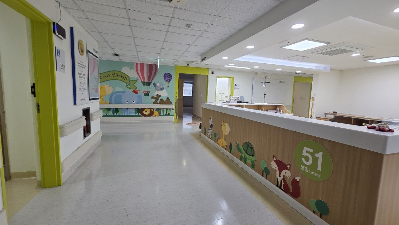 충북권역 소아 필수 의료의 핵심 거점인 어린이공공전문진료센터 소아병원이 필수 시설 기준을 충족하고 10일 정식 개소했다. 충북대병원 제공