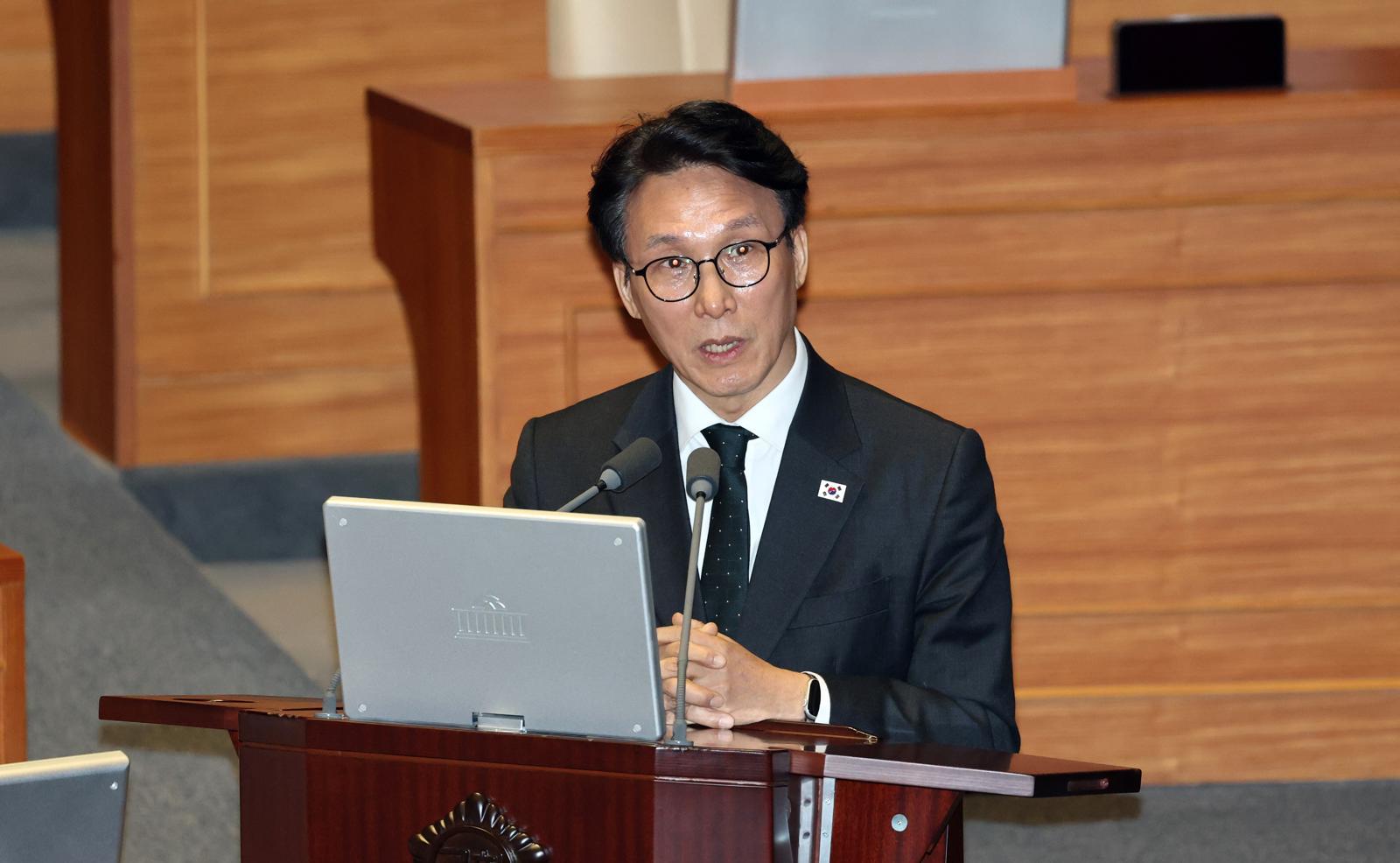 10일 서울 여의도 국회에서 열린 제432회국회(임시회) 경제에 관한 대정부 질문에서 김민석 국무총리가 질의에 답변하고 있다. 2026.2.10 뉴스1