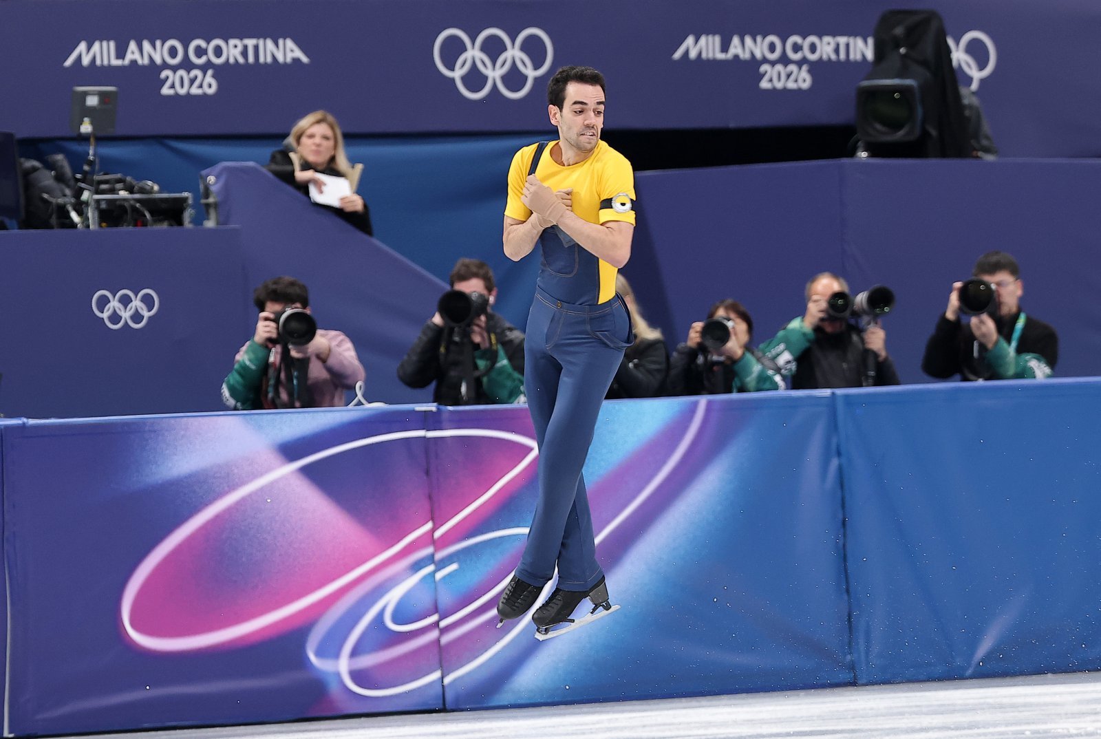 스페인 피겨선수 과리노 사바테가 10일(현지시간) 이탈리아 밀라노 아이스 스케이팅 아레나에서 열린 2026 밀라노·코르티나담페초 동계올림픽 피겨스케이팅 남자 싱글 쇼트 프로그램에서 연기를 펼치고 있다. 2026.2.11 뉴스1