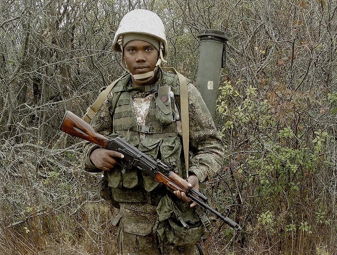 러시아 용병으로 우크라이나 전쟁에 참전했다가 도네츠크 전선에서 전사한 케냐인 클린턴 모게사(29). 모게샤는 가족들의 생계를 위해 카타르에 일자리를 구하러 갔다가 러시아군에  모집됐다. 출처=우크라이나 국방정보국