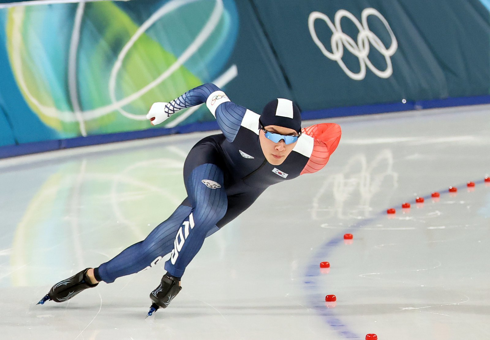 스피드 스케이팅 구경민이 11일(현지시간) 이탈리아 밀라노 스피드 스케이팅 스타디움에서 열린 2026 밀라노·코르티나담페초 동계올림픽 스피드 스케이팅 남자 1000m 경기에서 질주하고 있다. 2026.2.12 ⓒ 뉴스1