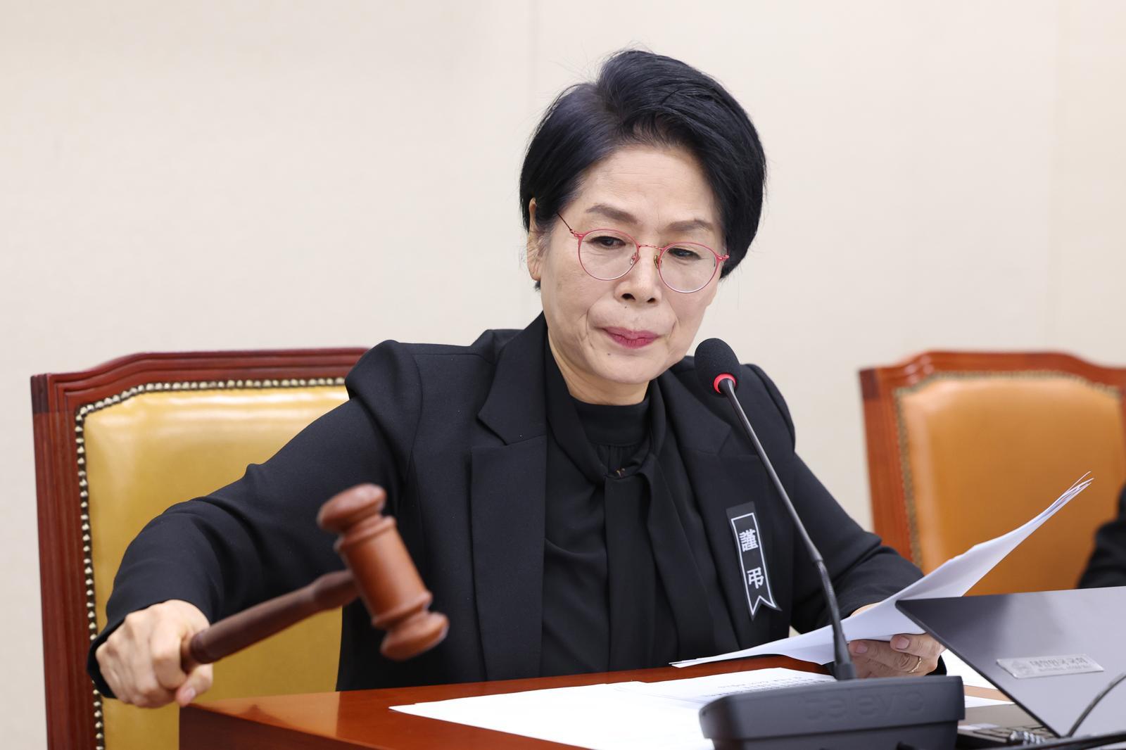 ‘딸 축의금’ 최민희 경고…성추행 논란 장경태 더 심사