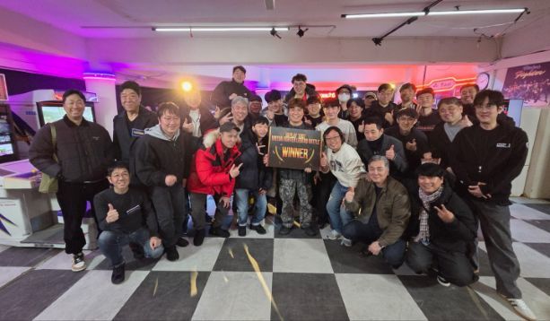 SBS 다큐멘터리 ‘아키라 키드’ 등장 인물들 / 사진 출처: IT동아