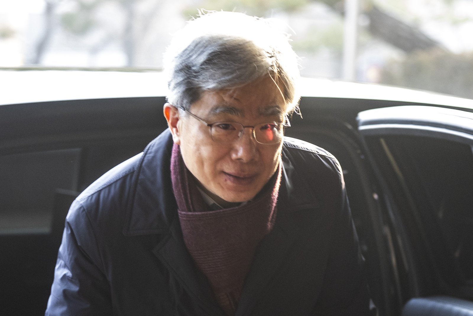 김상환 헌법재판소장이 12일 서울 종로구 헌법재판소로 출근하고 있다. 더불어민주당 주도로 추진 중인 ‘재판소원 허용법’(헌법재판소법 일부개정법률안)이 국회 법제사법위원회(법사위)를 통과했다. 재판소원 허용법은 대법 상고심 등을 통해 확정된 법원 판결에 대해 헌법재판소의 결정에 반하는 취지로 재판하거나 적법 절차를 거치지 않는 등 기본권을 침해했을 시, 헌법소원심판을 청구할 수 있도록 허용하는 것이 핵심이다. 2026.02.12. [서울=뉴시스]