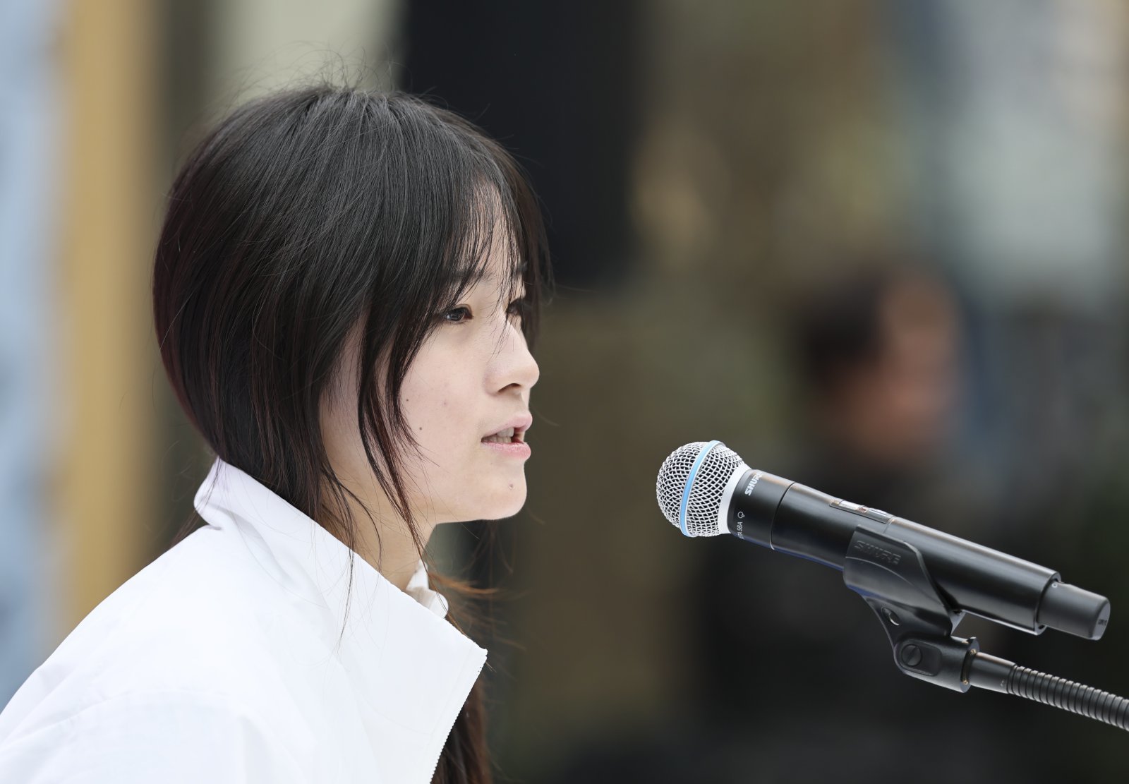 스노보드 하프파이프 금메달리스트 최가온이 14일(현지 시간) 이탈리아 밀라노 코리아하우스에서 열린 기자회견에서 취재진 질문에 답하고 있다. 2026.02.14 밀라노=뉴시스