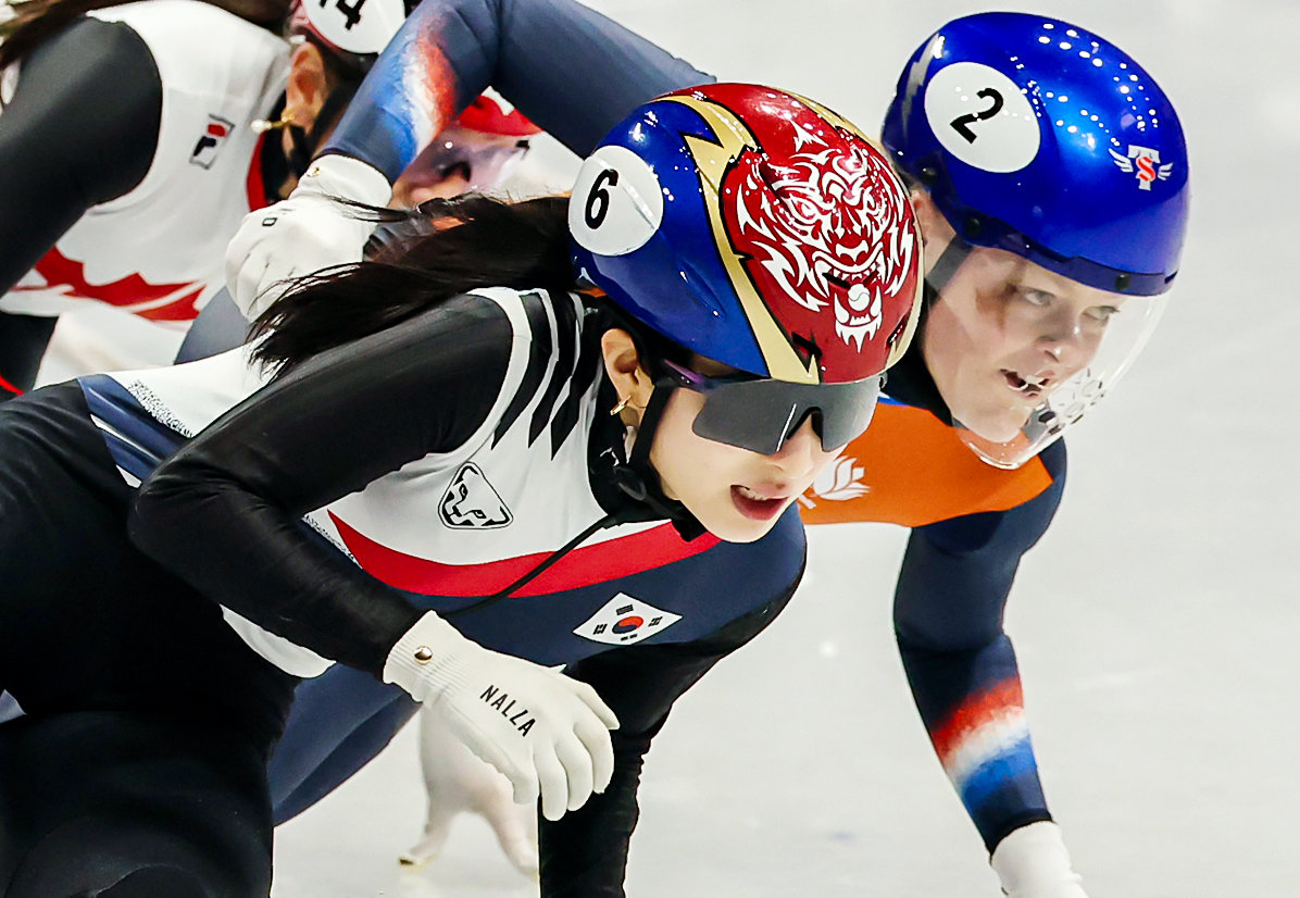 쇼트트랙 김길리가 16일(현지시간) 이탈리아 밀라노 아이스스케이팅 아레나에서 열린 2026 밀라노·코르티나담페초 동계올림픽 쇼트트랙 여자 1000m 결승에서 역주를 펼치고 있다. 2026.2.16 뉴스1