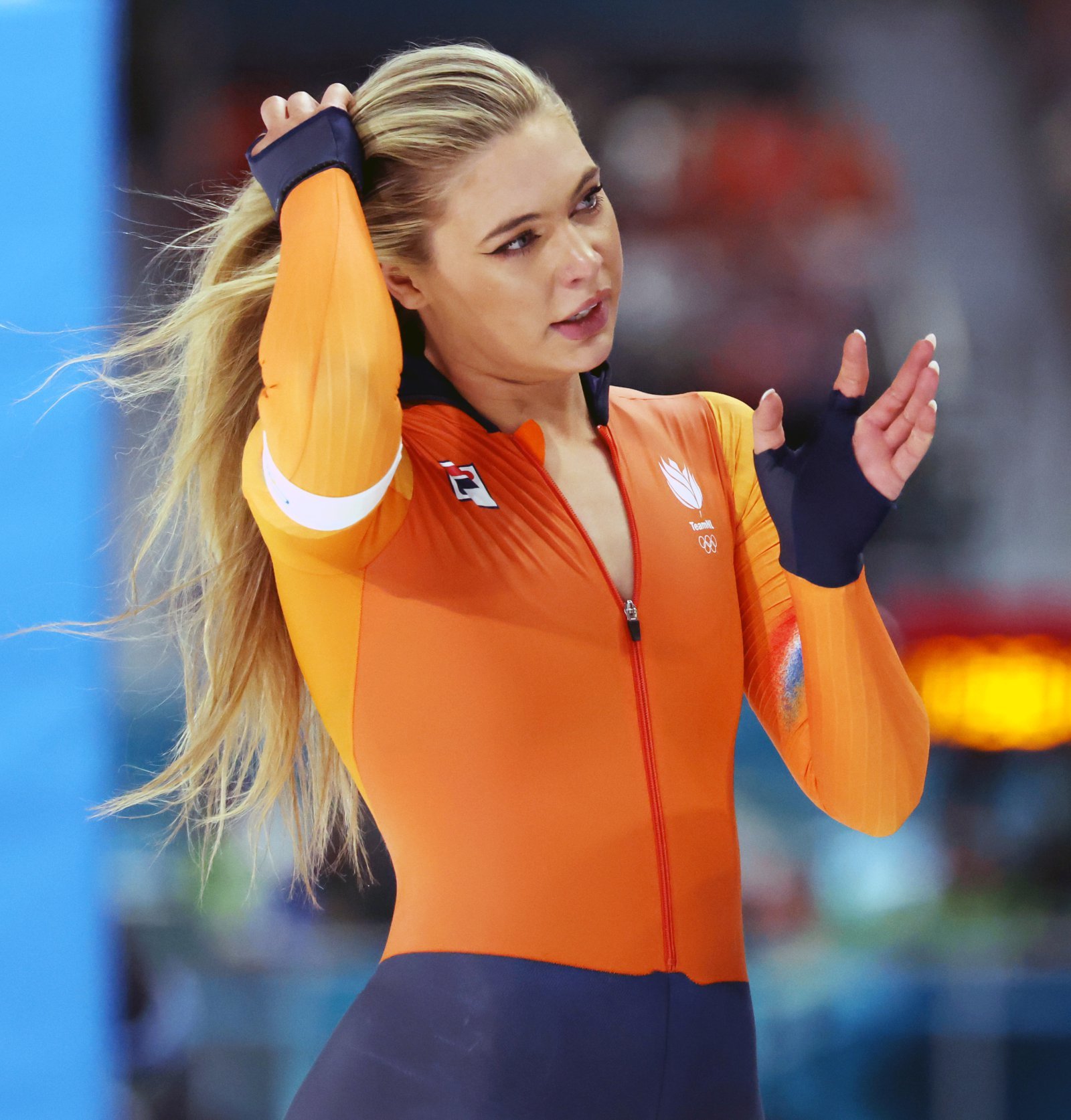 15일 (현지 시간) 이탈리아 밀라노 스피드스케이팅 스타디움에서 열린 2026 밀라노·코르티나 담페초 동계올림픽 스피드 스케이팅 여자 500m 경기에서 네덜란드 유타 레이르담이 경기를 마친 후 트랙을 돌고 있다. 2026.02.16 밀라노=뉴시스