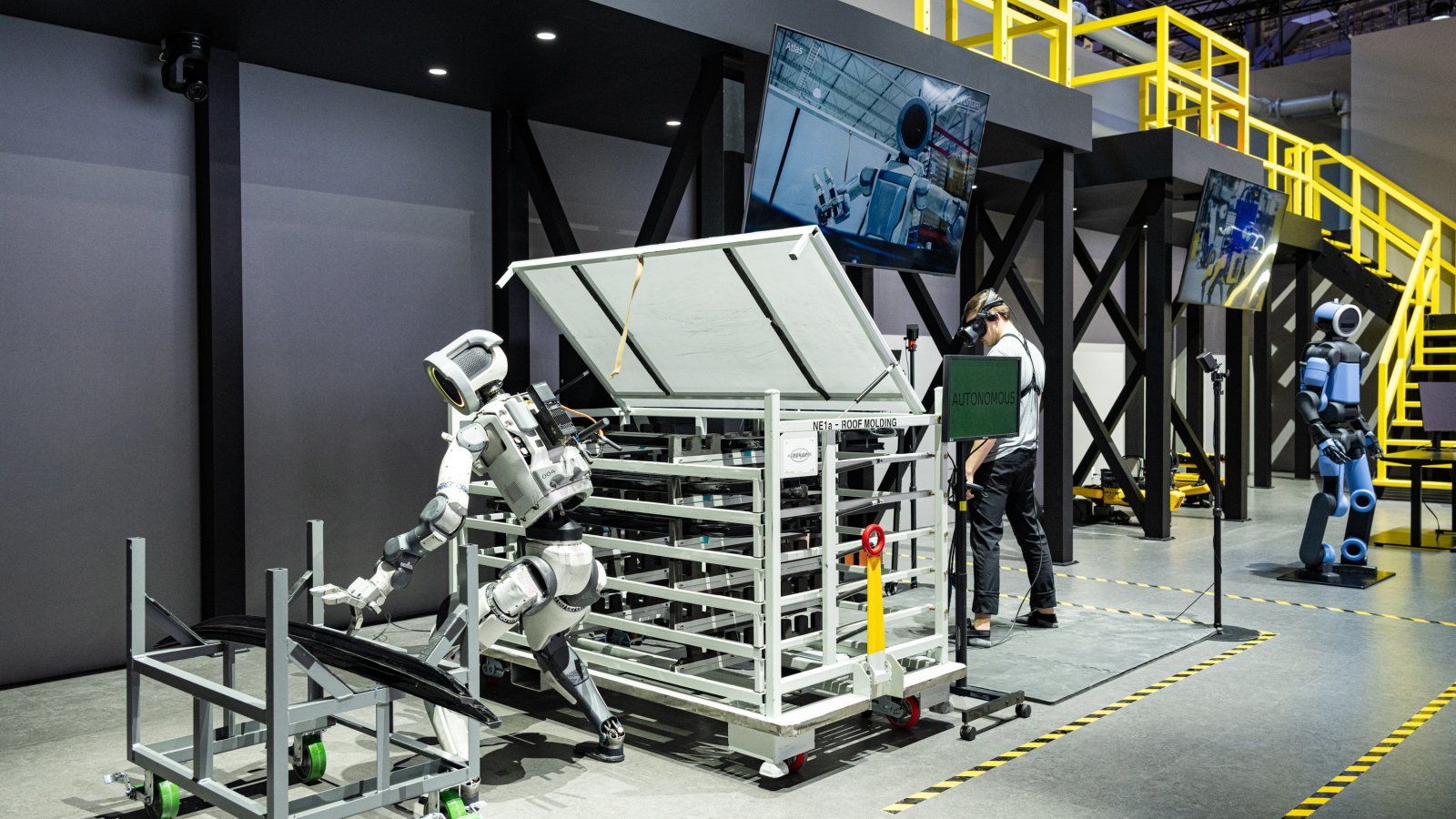 현대차 보스턴 다이내믹스의 ‘아틀라스’ 도입 시 2년 내 투자비 회수가 가능하다는 분석이 나왔다. 다만 보고서는 돌발 상황 대응 및 오작동 리스크의 가능성을 완전히 배제할 수는 없다고 짚었다. 뉴시스