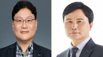 정석모 포스코홀딩스 사업시너지본부장(왼쪽), 이희근 포스코 대표이사 사장.