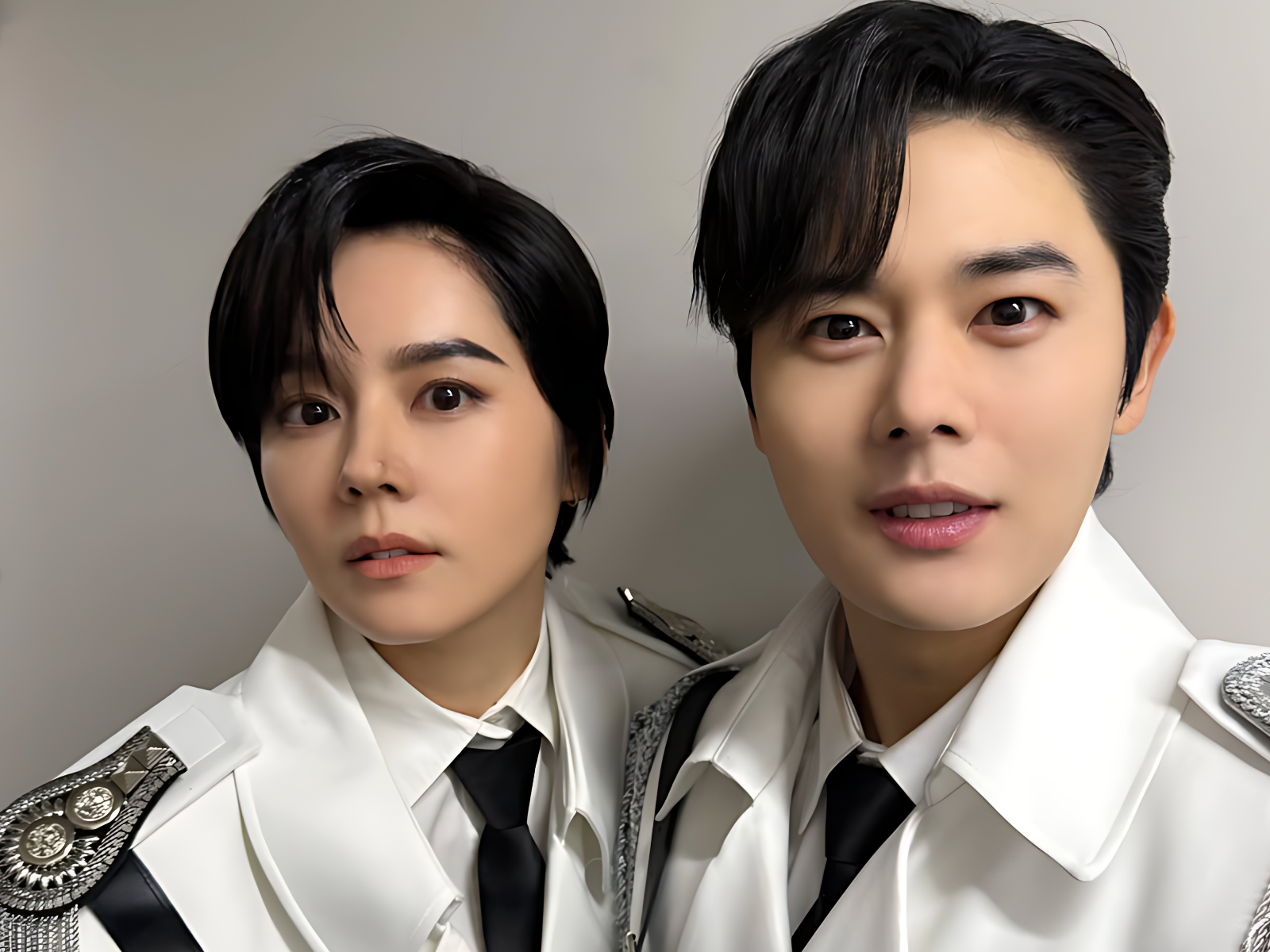 한가인이 김동준의 뮤지컬 캐릭터인 원류환으로 분장해 닮은꼴 외모를 인증했다. 사진=한가인 인스타그램 (@hangaingagari)