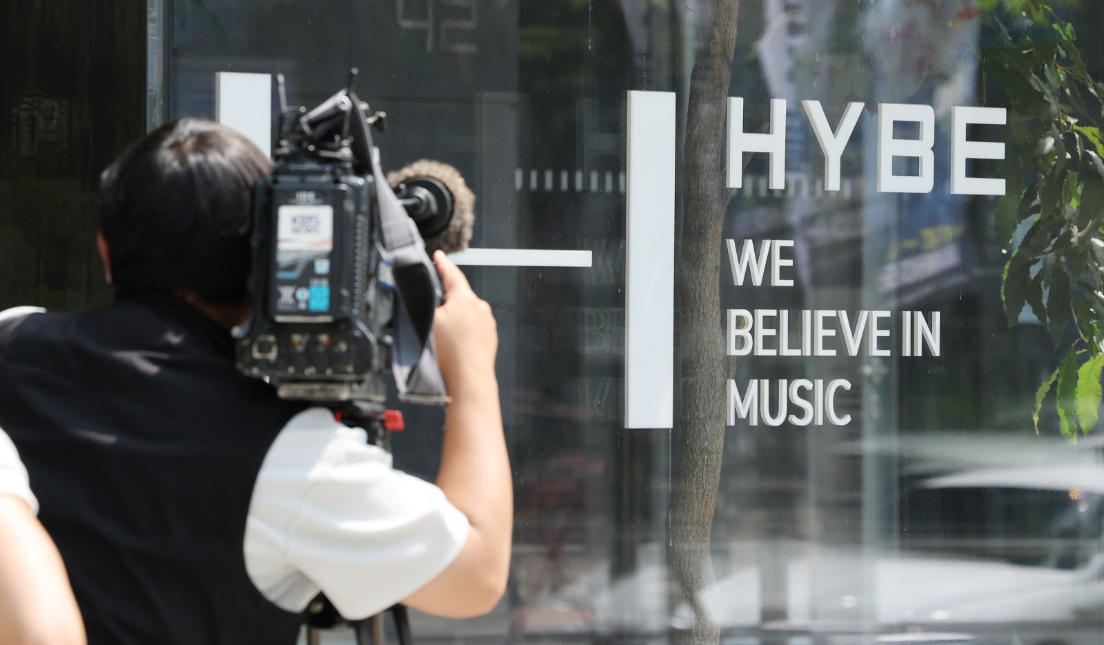 하이브 본사 앞 모습. 2025.7.24 ⓒ 뉴스1