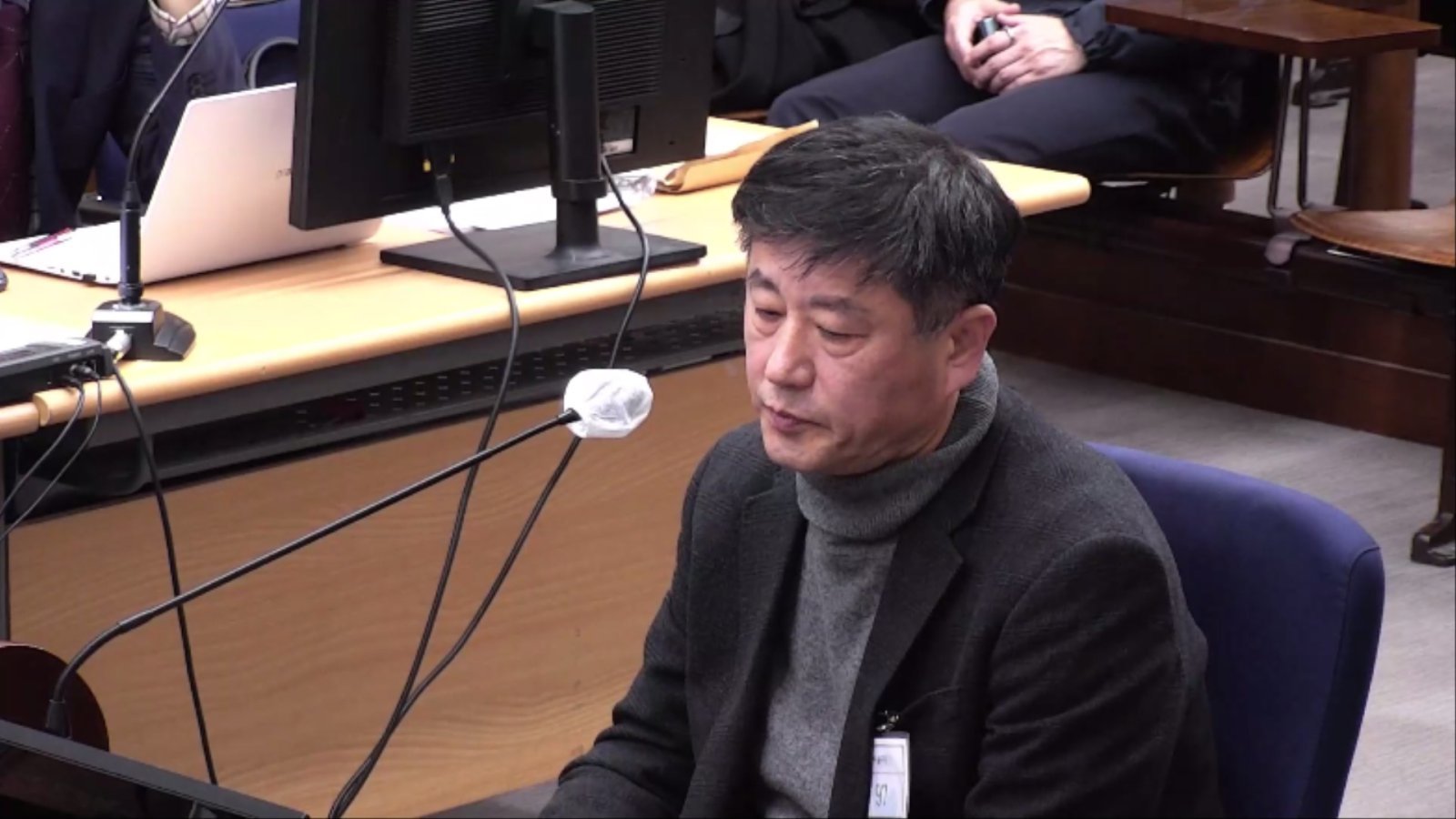 12·3 비상계엄 사태 과정에서 이른바 ‘비선 실세’ 역할을 한 것으로 알려진 노상원 전 정보사령관이 8일 서울중앙지방법원에서 열린 윤석열 전 대통령 재판에 출석해 대부분의 질문에 증언을 거부했다. (사진=서울중앙지방법원 제공). 2025.12.08 뉴시스