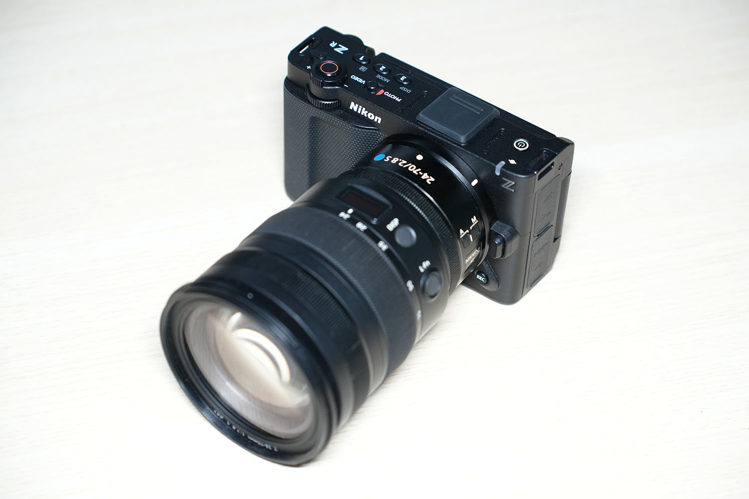 니콘 Z R / 출처=IT동아