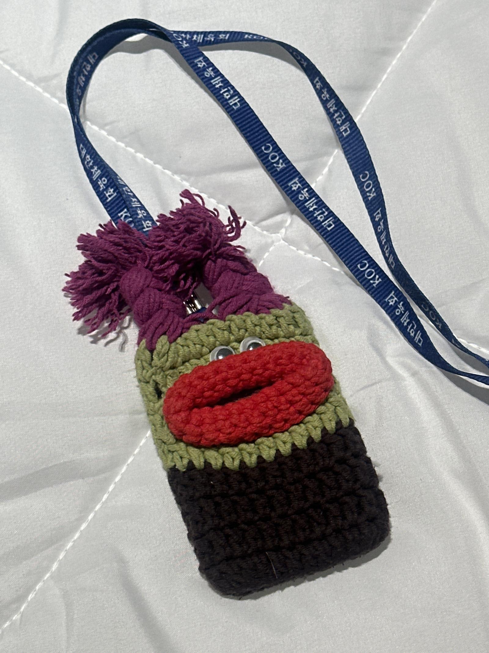 임리원이 대표팀 ‘맏언니’ 박지우에게 선물한 선수촌 출입카드 보관용 케이스. 700크리에이터스 제공