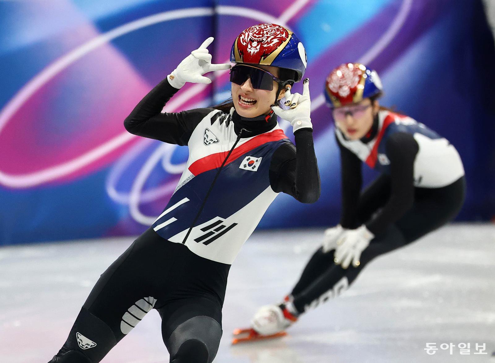 쇼트트랙 김길리가 20일(현지시간) 이탈리아 밀라노 아이스 스케이팅 아레나에서 열린 2026 밀라노·코르티나담페초 동계올림픽 쇼트트랙 여자 1500m 결승에서 금메달을 확보한 후 환호하고 있다 전영한 기자 scoopjyh@donga.com