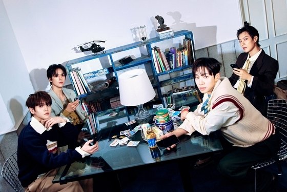 하이라이트. 사진제공=어라운드어스