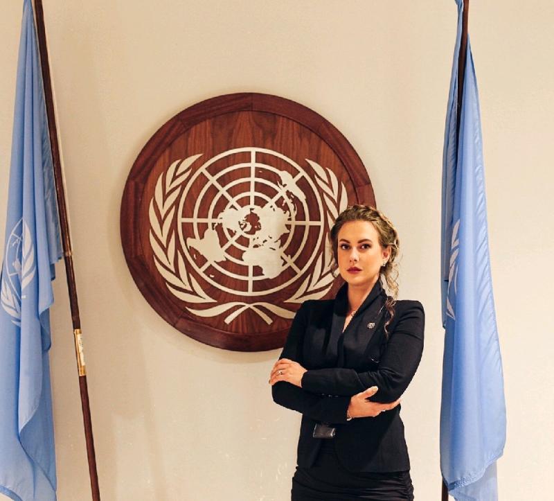 “날 잡아봐요, 베이비”…FBI 요원에 취중 문자 보낸 여성 구속