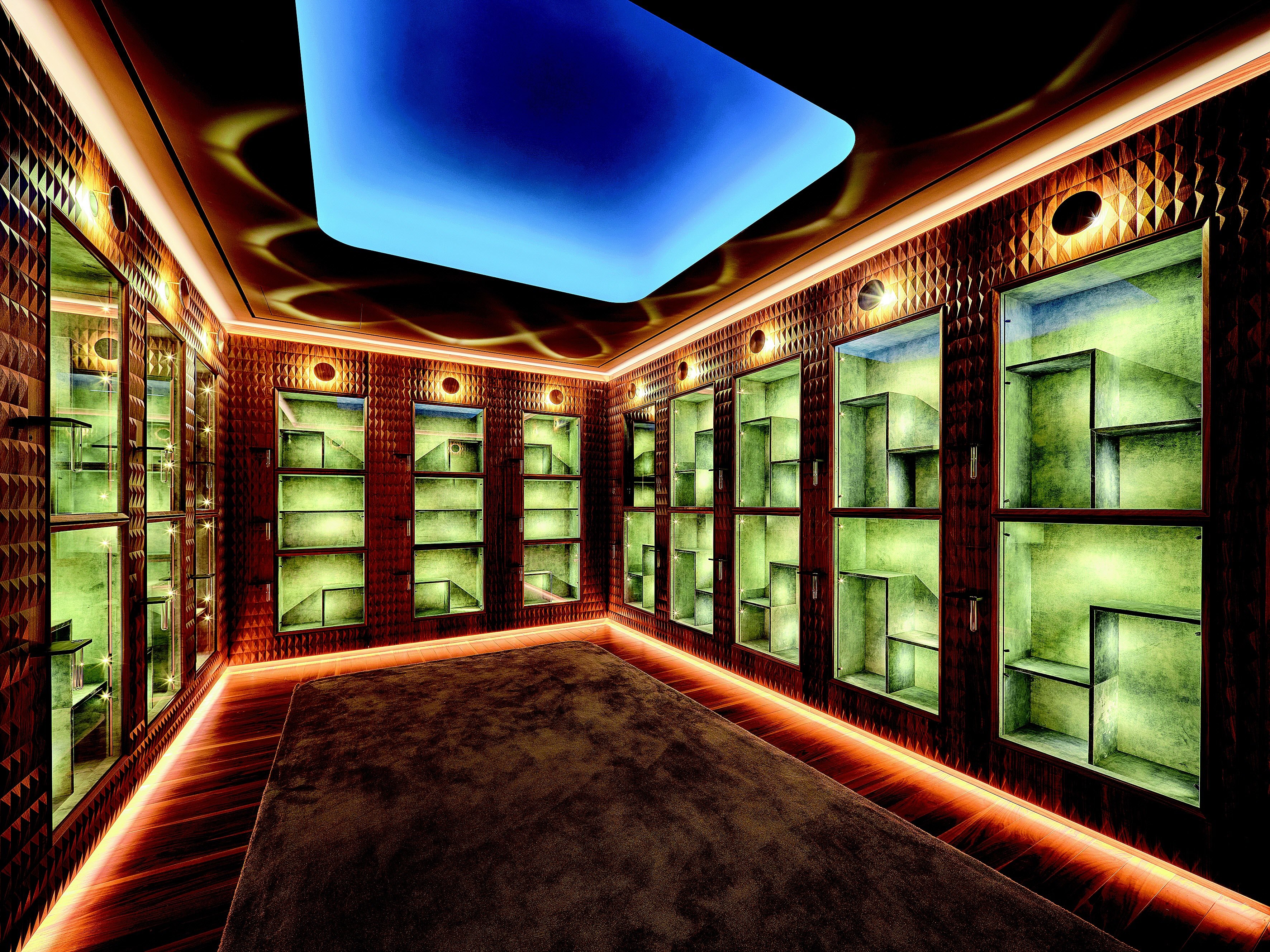 아너스톤 내부 2층 로얄패밀리관.