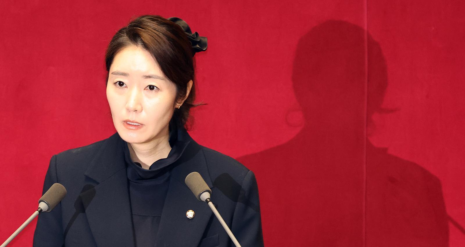 강선우 무소속 의원이 24일 오후 서울 여의도 국회에서 열린 제432회국회(임시회) 제 8차 본회의에서 자신에 대한 체포동의안 표결을 앞두고 신상 발언을 하고 있다. 뉴시스