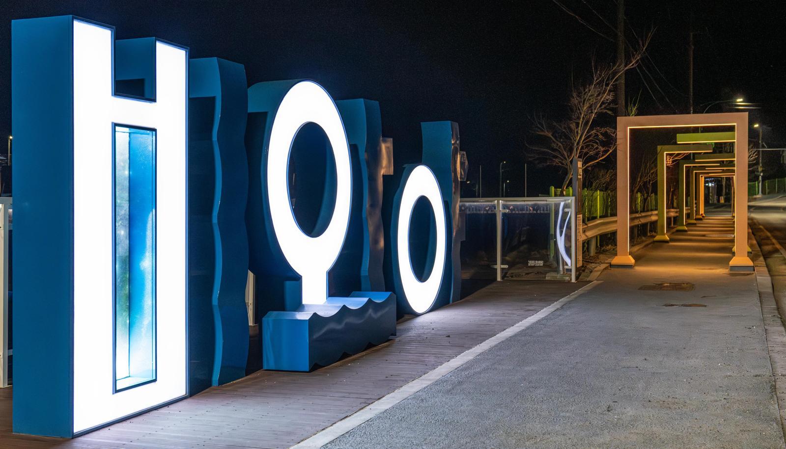 태백시가 하장성 일원에서 관광경관 개선사업을 추진해 비와야폭포 일대에 다양한 포토존과 경관시설이 조성됐다. 태백시 제공