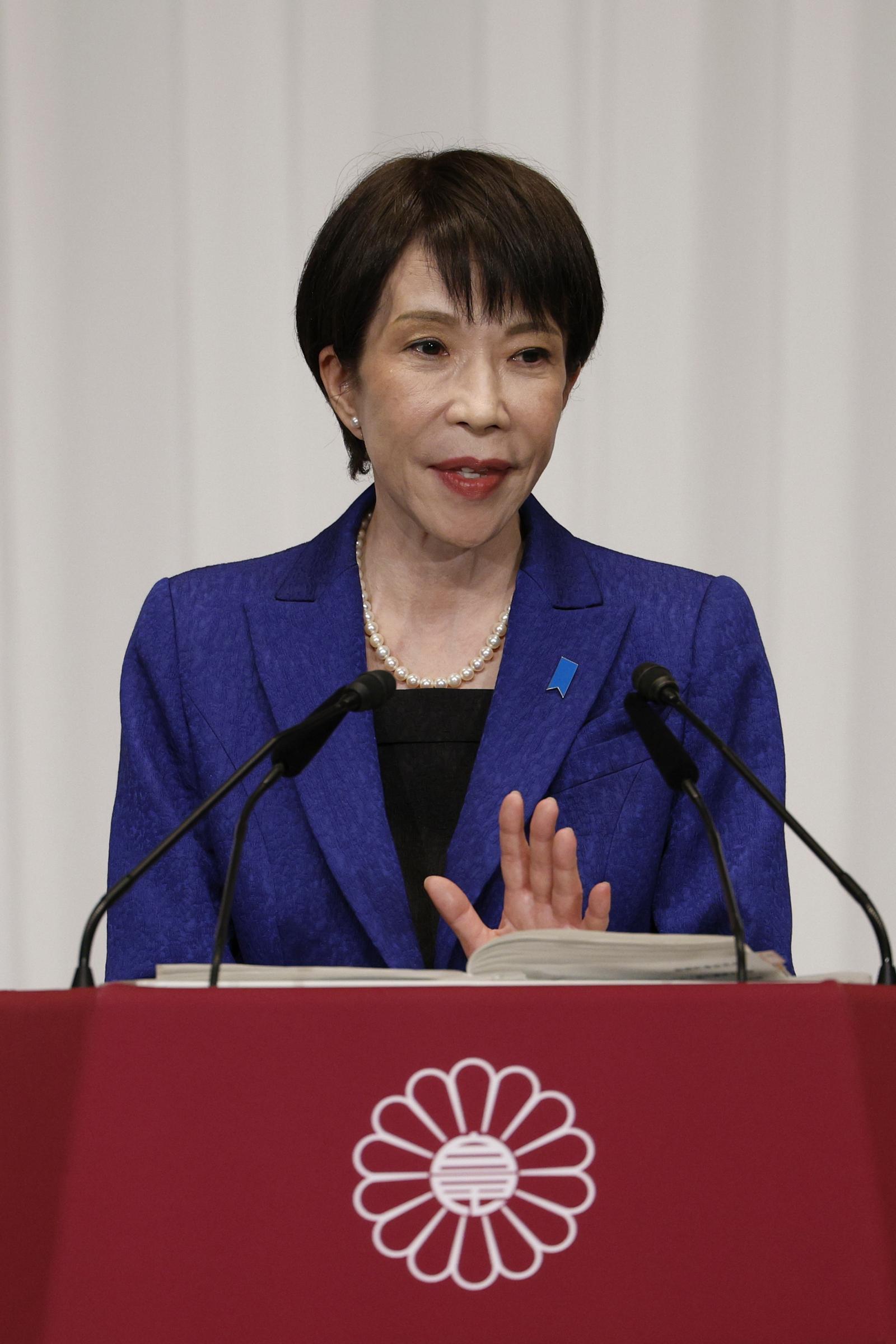 다카이치 “당선자 전원에 ‘소박한 선물’ 보내…정당 교부금 사용 안했다”