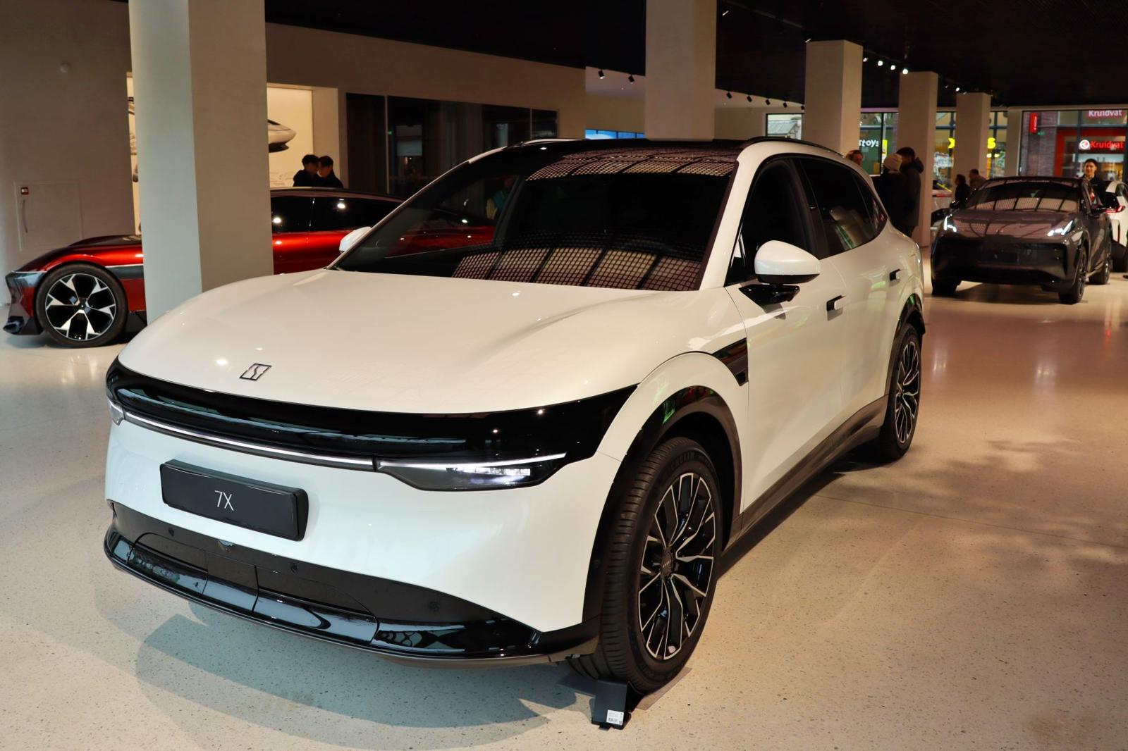 지커 7X 전면부 / 출처=IT동아