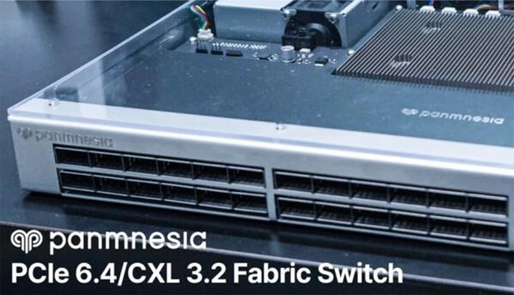 파네시아는 지난해 11월 업계 최초로 포트기반 라우팅을 지원하는 PCIe 6.4/CXL 3.2 패브릭 스위치 실리콘을 발표한 바 있다 / 출처=파네시아